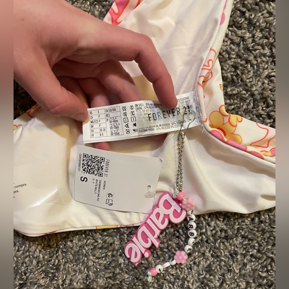 NWT Forever 21 Barbie Monokini One Piece Swimsuit Floral Flowers Size Small - Picture 9 of 14